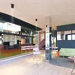 Greet Tinqueux Hotel