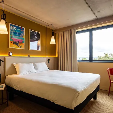 Greet Tinqueux 3* Reims