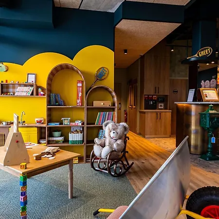 Greet Tinqueux 3* Reims