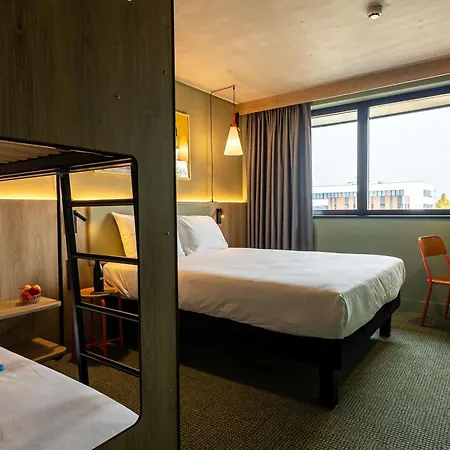 Greet Tinqueux 3* Reims