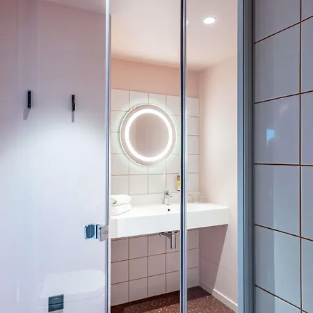 Greet Tinqueux Hotel Reims