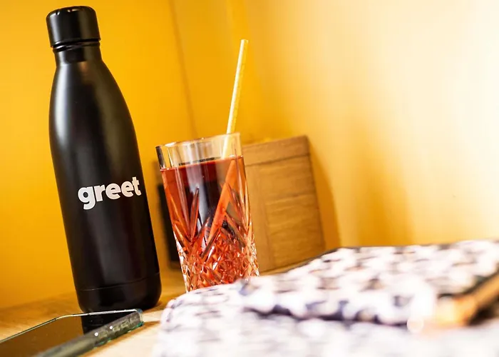 Greet Tinqueux Hotel 3*